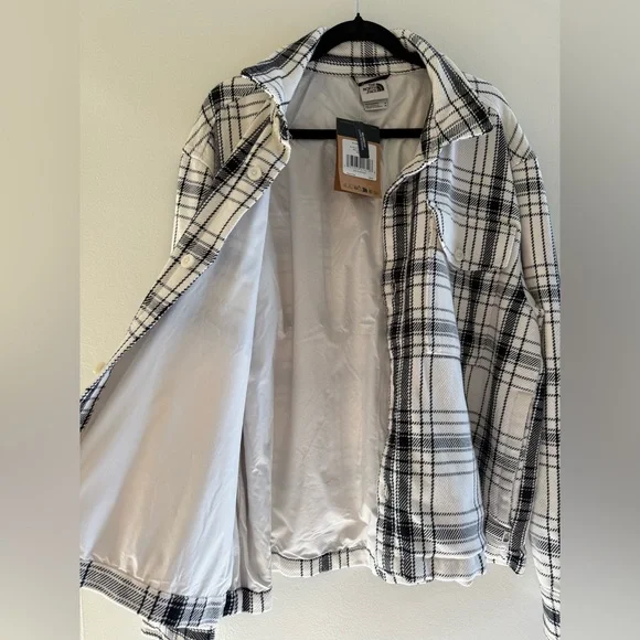 The North Face Valley Twill Utility Shacket - Picture 8 of 8